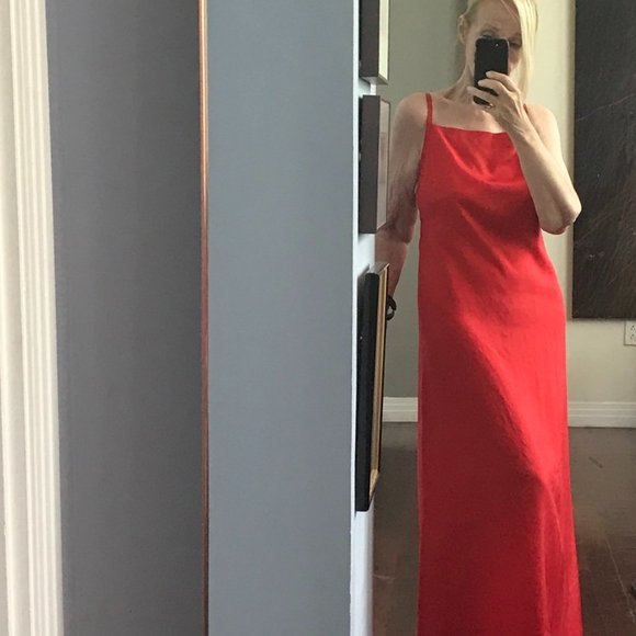 AKIRA ISOGAWA Red Silk Stunner_4 - Picture 4 of 11